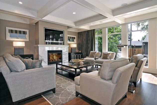 Relaxed-Transitional-Living-Room
