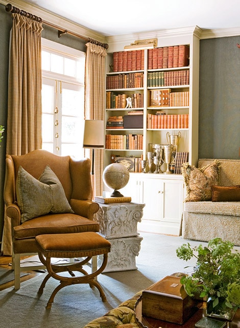 Traditional Living Room Ideas in Warm, Rich Colors