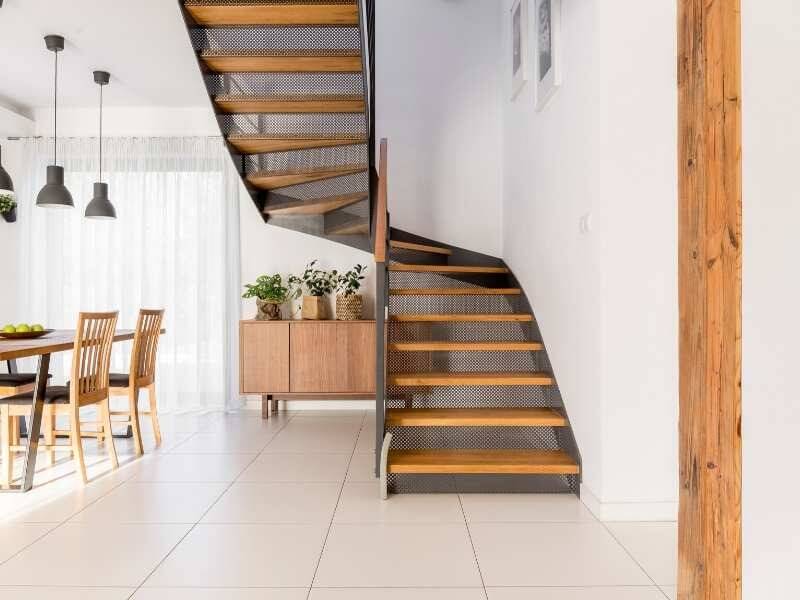 under-light-Staircase-design